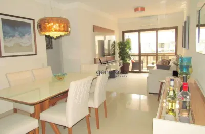 Apartamento na praia de pitangueiras, 03 dormitórios, reformado, 02 vagas