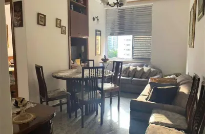 Apartamento para venda na praia de pitangueiras, na quadra da praia, 01 dormitório, com 01 vaga de garagem