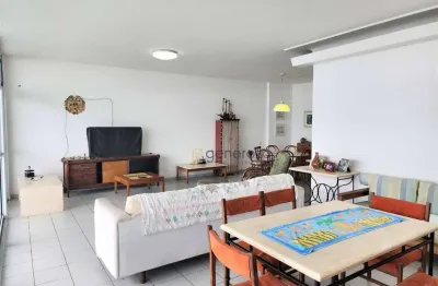 Apartamento para venda na praia de pitangueiras, frente ao mar, 03 dormitórios, com sacada e 01 vaga de garagem