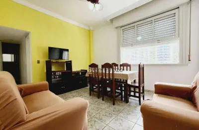 Apartamento a venda na praia das pitangueiras, 02 dormitórios, na quadra da praia, região central