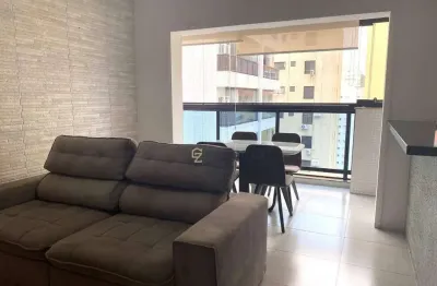 Apartamento á venda na praia das pitangueiras, com 02 dormitórios, 02 vagas de garagem e lazer.