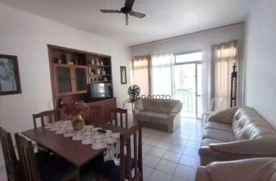 Apartamento á venda na praia das pitangueiras, 03 dormitórios, na quadra da praia.