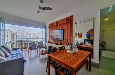 Apartamento á venda na praia das pitangueiras 03 dormitórios, 01 vagas de garagem na quadra da praia.