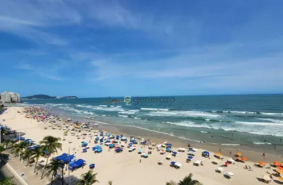 Apartamento a venda na praia das Pitangueiras, frente ao mar, 03 dormitórios, sacada e 01 vaga de garagem