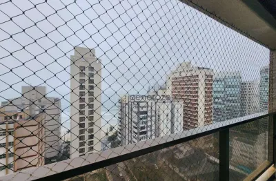 Apartamento a venda na praia das astúrias, 03 dormitórios, varanda gourmet, 02 vagas de garagem e lazer