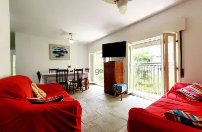 Apartamento a venda na praia das pitagueiras, 03 dormitórios, com sacada e 01 vaga de garagem