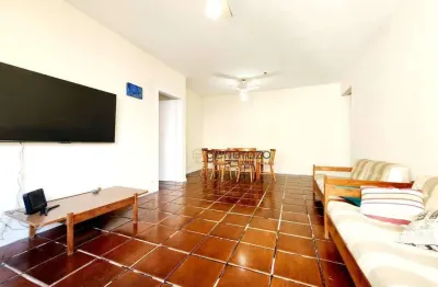 Apartamento a venda na praia das pitangueiras, 02 dormitórios, 01 vaga de garagem