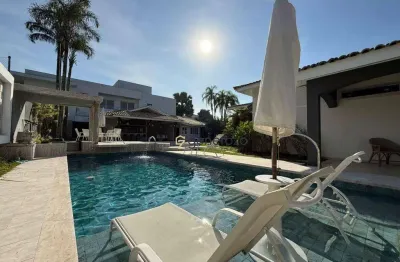 Casa a venda no condomínio acapulco, 4 dormitórios, com lazer