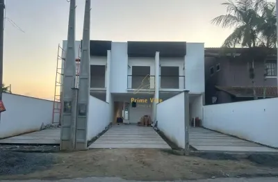 Geminado com três quartos sendo uma suíte no vila nova