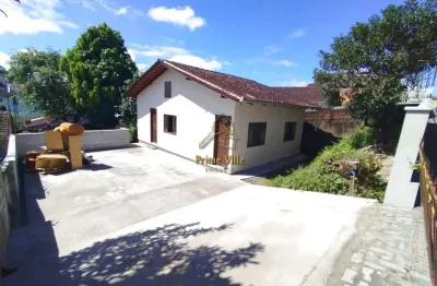 Casa ampla com 2 dormitórios para alugar no itaum – joinville/sc