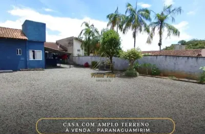 Casa reformada com 2 dormitórios e amplo terreno no paranaguamirim