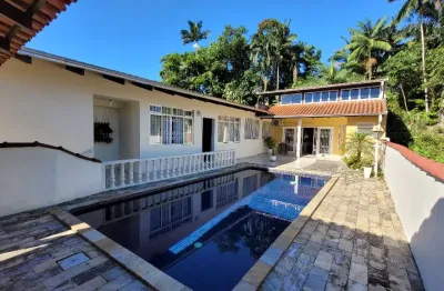 Casa com 4 quartos à venda na Rua Quinze de Novembro, 160, América, Joinville