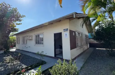 Casa com 3 quartos à venda na rua coronel francisco gomes, 1, bucarein, joinville, 108 m2 por r$ 650.000