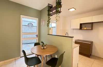 Apartamento giardino, com 02 dormitórios  pronto para morar