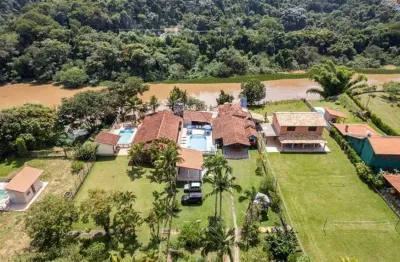 Chácara / sítio com 3 quartos à venda na Rodovia General Euryale de Jesus Zerbine, 900, Jardim São Gabriel, Jacareí