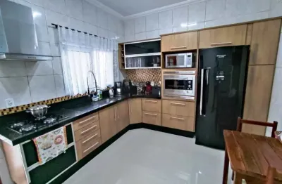 Excelente sobrado 3 dormitórios em cézar de souza - mogi das cruzes - sp