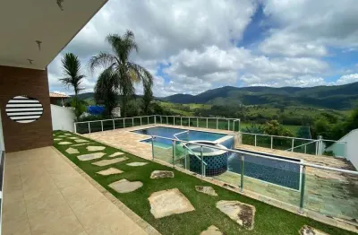 Casa de alto padrão à venda em condomínio exclusivo