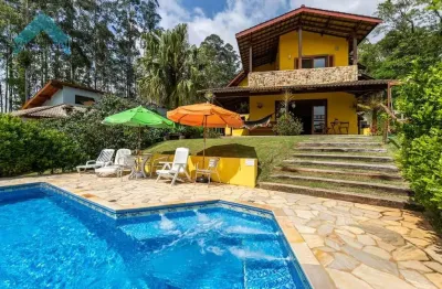 Casa no condomínio palavra da vida: luxo, conforto e natureza em harmonia