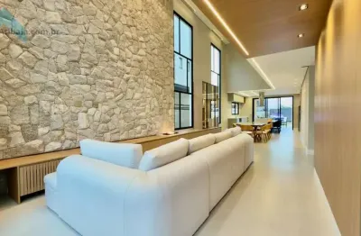 Casa em condomínio fechado com 4 quartos à venda na Rua Vila Rica, 399, Vila Santista, Atibaia