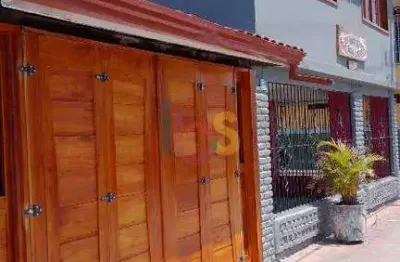 Casa com 7 quartos à venda na Avenida Prof. Assis Gonçalves, Centro, Canavieiras