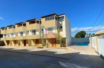 Vendo triplex em condomínio fechado, no loteamento praia do sul com 120m²