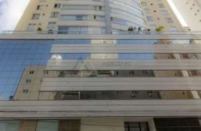 Diferenciado! apartamento com 3 suítes no royal garden – balneário camboriú