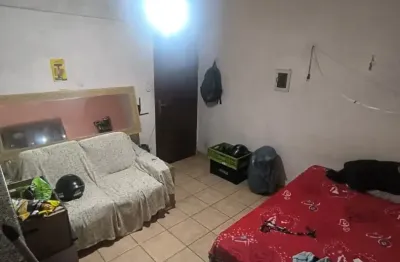 Sala living quadra da praia, garagem,elevador, portaria 24h , divisa santos/são vicente