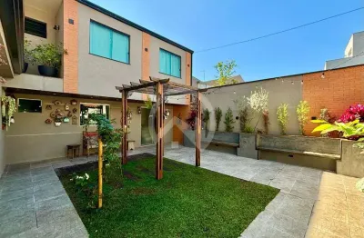Casa com 3 quartos à venda na Rua Santa Amélia, 111, Xaxim, Curitiba