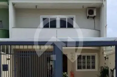 Sobrado a venda com 4 quartos no novo mundo, curitiba.