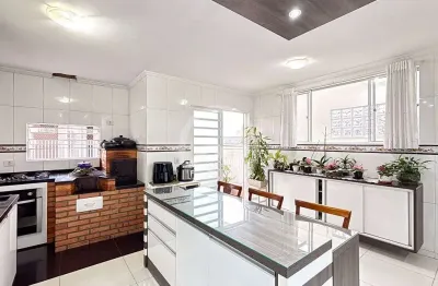 Casa com 3 quartos à venda na Rua Emanuel Kant, 813, Capão Raso, Curitiba, 169 m2 por R$ 960.000