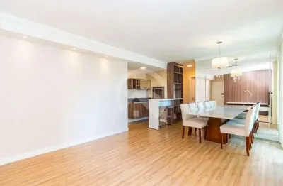 Apartamento com 2 quartos para alugar na Rua Petit Carneiro, 1270, Água Verde, Curitiba, 71 m2 por R$ 5.000