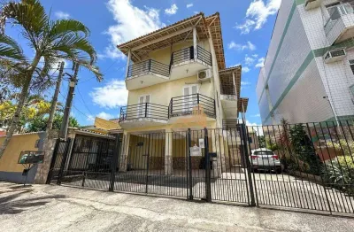 Apartamento com 2 dormitórios para alugar, 54 m² por r$ 1.900,00/mês - fluminense - são pedro da aldeia/rj