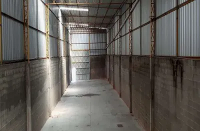 Barracão / galpão / depósito com 1 sala para alugar na avenida portugal, centro, belford roxo por r$ 5.500