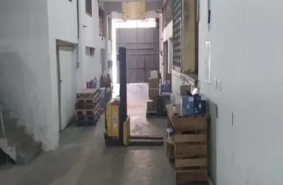 Barracão / galpão / depósito com 1 sala para alugar na rua valença, catumbi, rio de janeiro por r$ 45.000