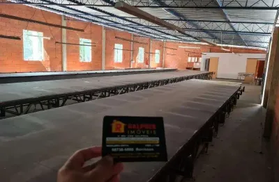 Barracão / galpão / depósito com 2 salas para alugar na quissamã, 322, quissama, petrópolis por r$ 8.000