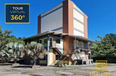 Galpão logístico fabrica de gelo, 1600m² construídos - 7100m² de terreno - pátio de manobra 4000m² por r$ 7.000.000 - centro - cachoeiras de macacu/rj