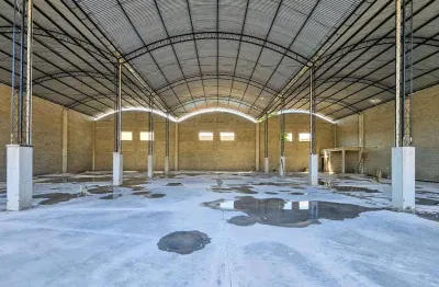 Galpão para alugar, 648 m² por r$ 19.000/mês + taxas - mutuá - são gonçalo/rj