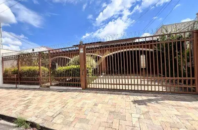 Casa com 5 quartos para alugar na Rua Major José Inácio, Centro, São Carlos