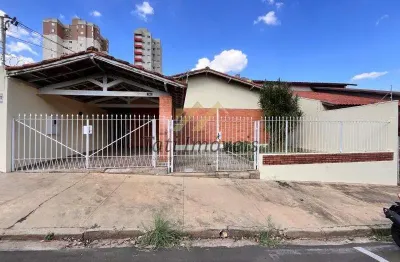 Casa comercial para alugar na Rua Capitão Adão Pereira de Souza Cabral, Centro, São Carlos