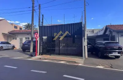 Casa comercial para alugar na Avenida Comendador Alfredo Maffei, Jardim São Carlos, São Carlos