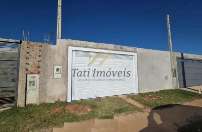 Casa com 2 quartos para alugar na Rua Italo Cardinali, Jardim Jóckei Club A, São Carlos