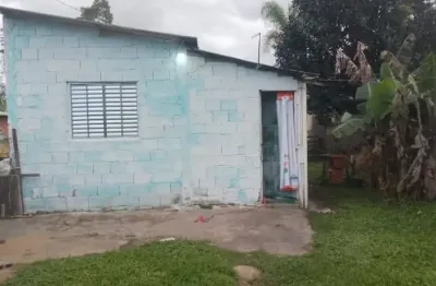 Terreno com dois cômodos no bairro jardim coronel, em itanhaém !! r$ 60 mil!