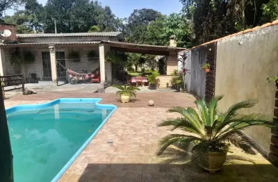 Vende-se linda chácara com piscina em itanhaém, no bairro gaivota!