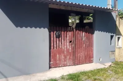 Vende-se casa em itanhaém, lado praia, no bairro luizamar, r$ 80 mil!!