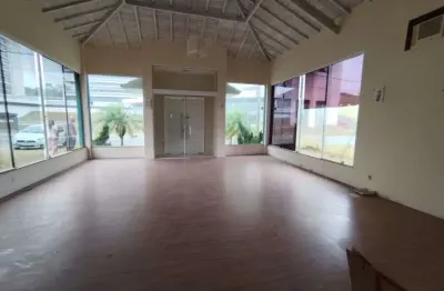 Vendo: casa vale das palmeiras possui 180m² com 3 quartos em lagoa - macaé - rj