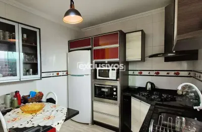 Oportunidade: geminado semi mobiliado com 1 suíte + 1 dormitório com 71m² privativos no aventureiro