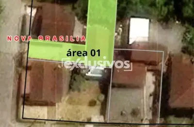 Terreno plano de 426m² lateral da rua minas gerais no bairro nova brasília em joiinville/sc