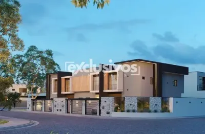 Sobrado alto padrão com suite + 2 dormitórios, 128m² privativos  e 2 vagas de garagem no costa e silva em joinville/sc