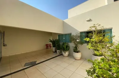 Casa com 3 dormitórios à venda, 210 m² por r$ 690.000,00 - baroni - barretos/sp