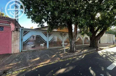 Casa com 3 quartos à venda no Centro, Barretos 
